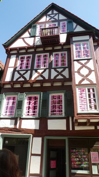 Forum_Kuenstlerinnen_Pink_Reutlingen_05_sr